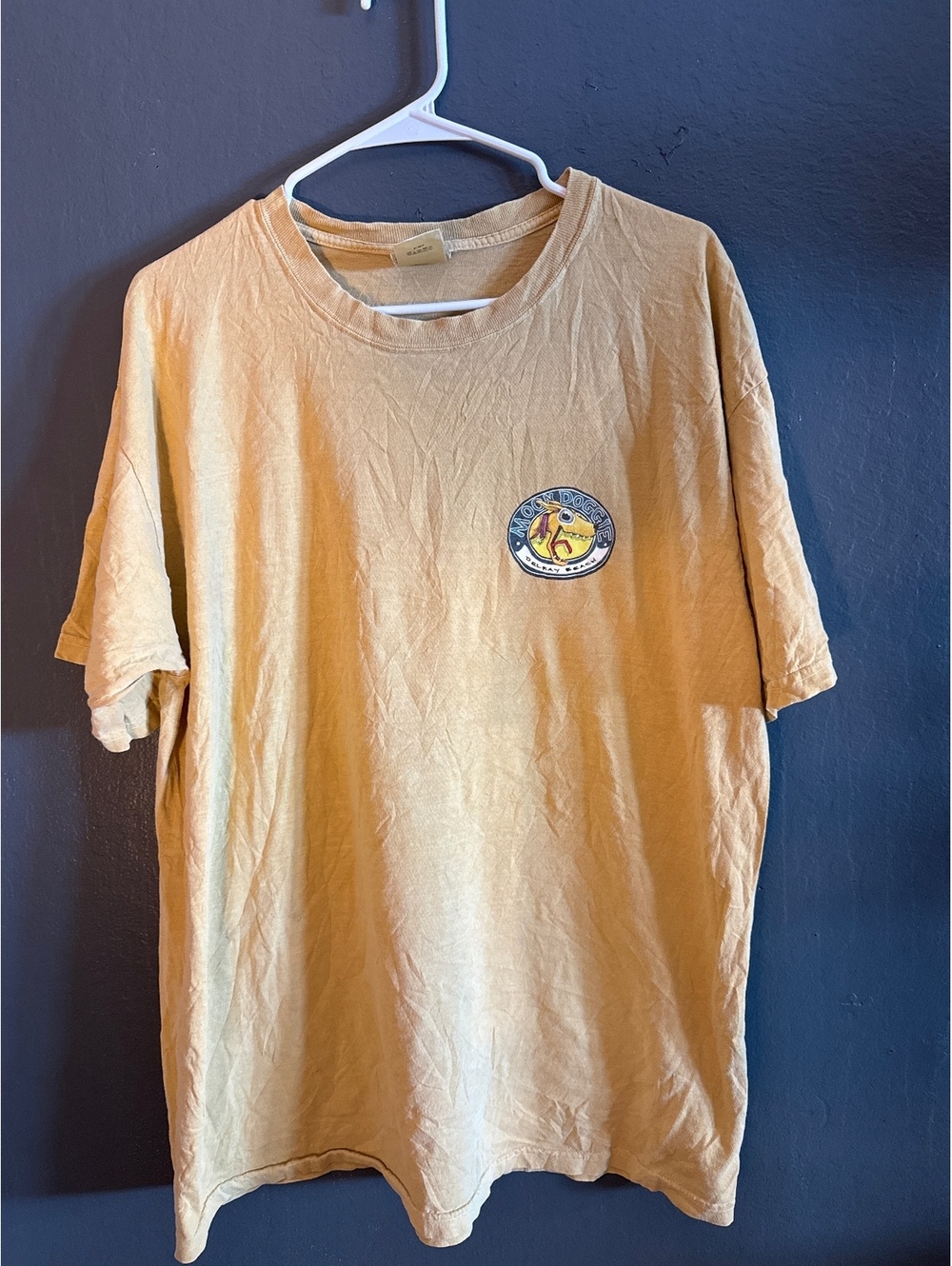 Moon Doggie Saloon Elkray Beach Graphic T-Shirt